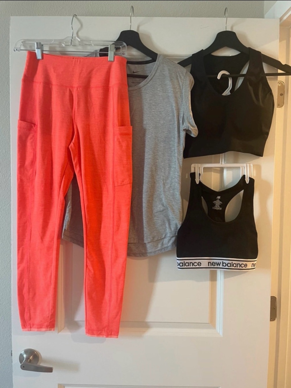 Lot of 4 Vineyard vines leggings Nike T-shirt two Bras size S